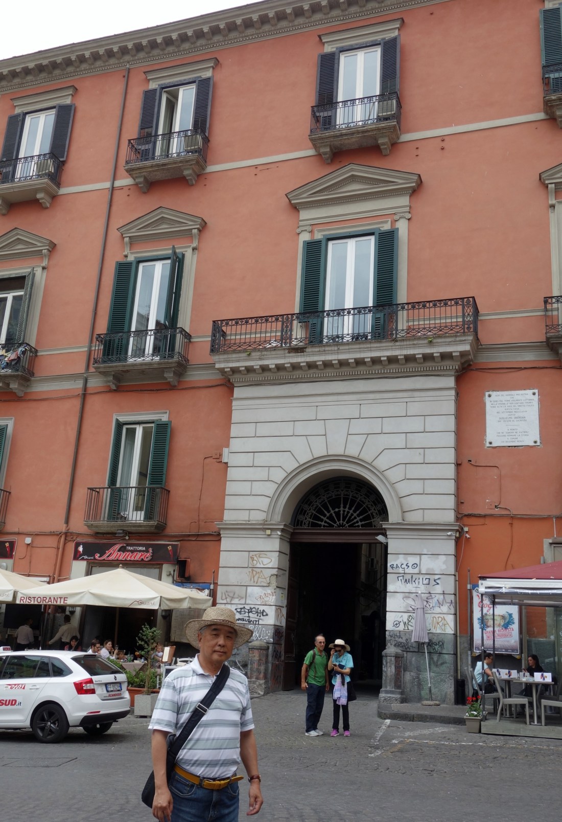 BALCONY APPEARED IN ITALIAN MARRIAGE
